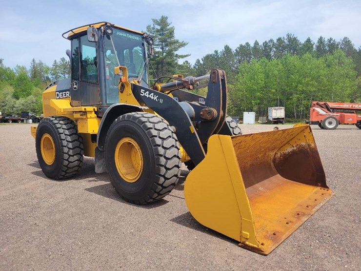 2017-deere-544kii-image-3