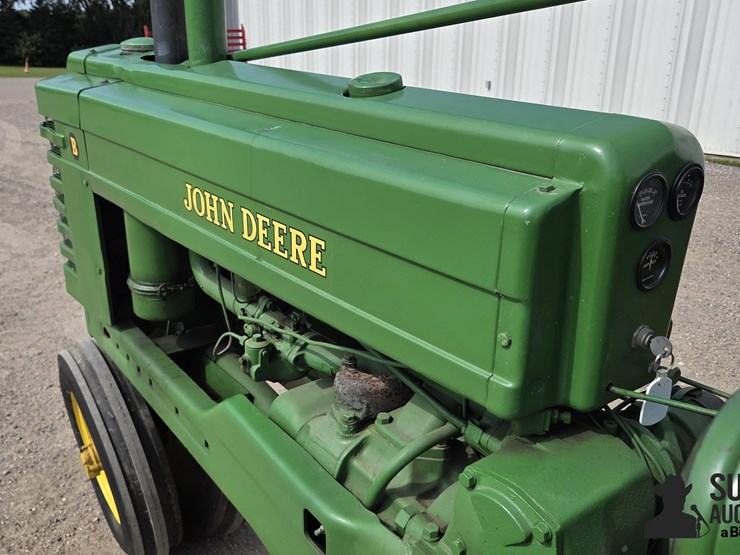 john-deere-b-image-12