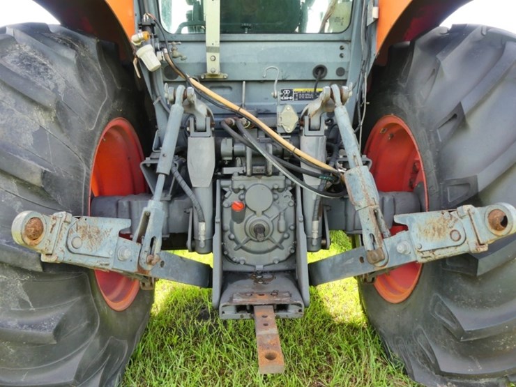 2013-kubota-m9960-image-5