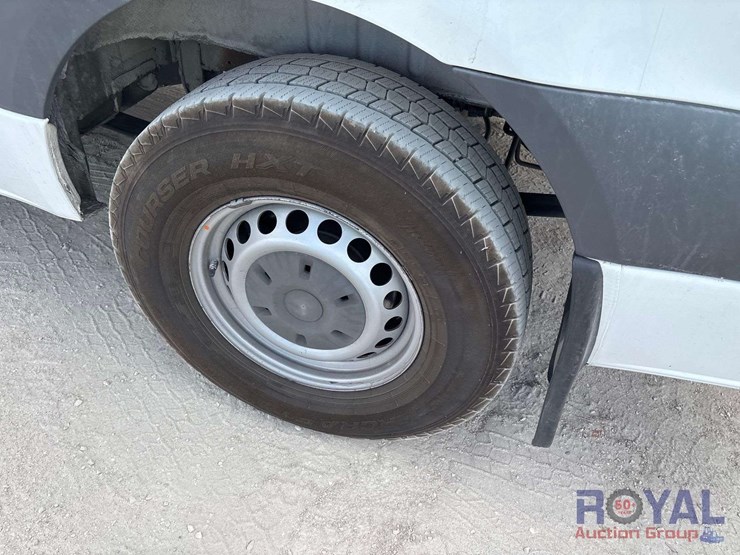 2019-freightliner-sprinter-1500-image-31