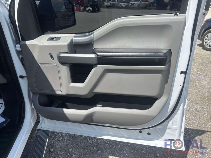 2016-ford-f150-image-25