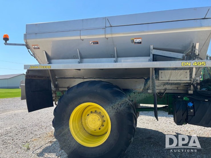 2019-john-deere-f4365-image-8
