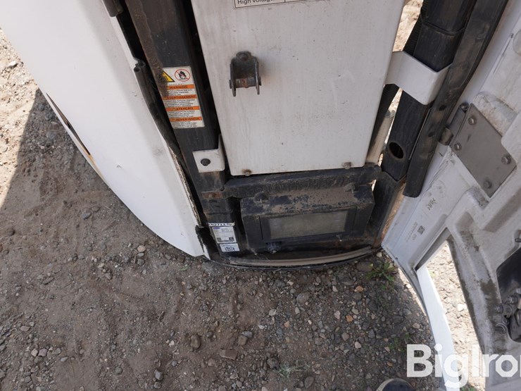 carrier-vector-8600mt-reefer-unit-image-8