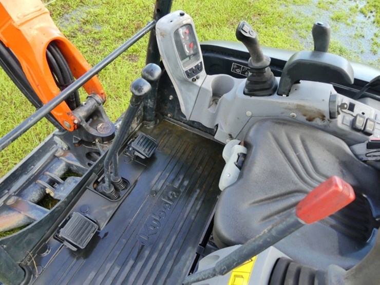 2023-kubota-u27-4-image-12
