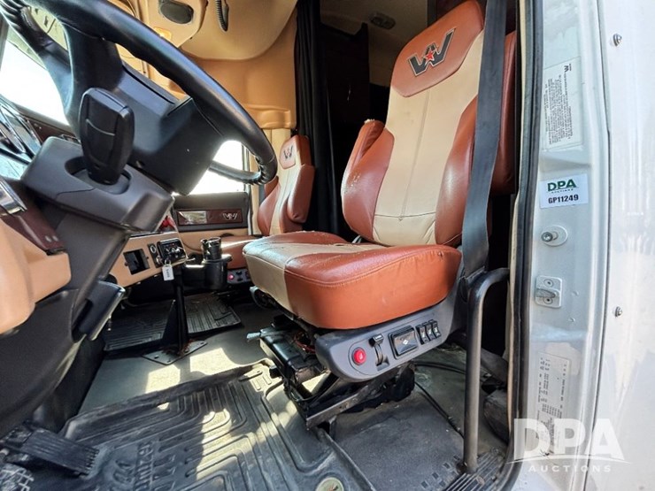 2020-western-star-w5700xe-truck-(gp11249)-image-85