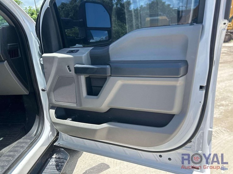 2017-ford-f250-image-28