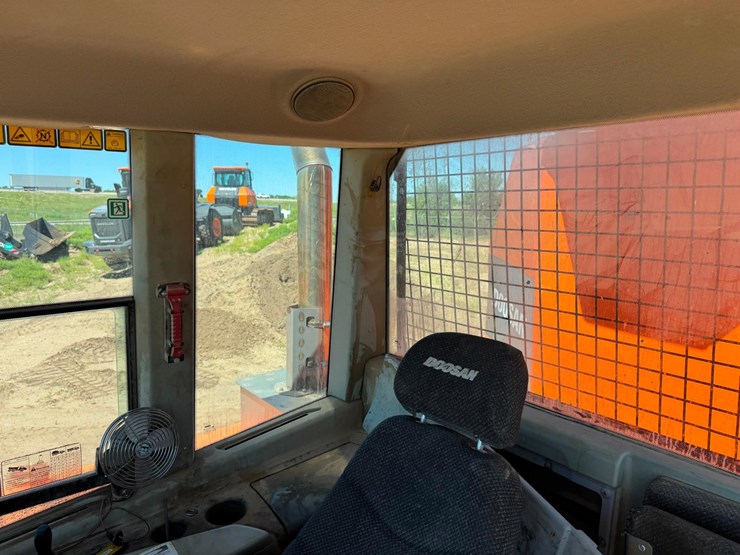 2014-doosan-da30-image-59