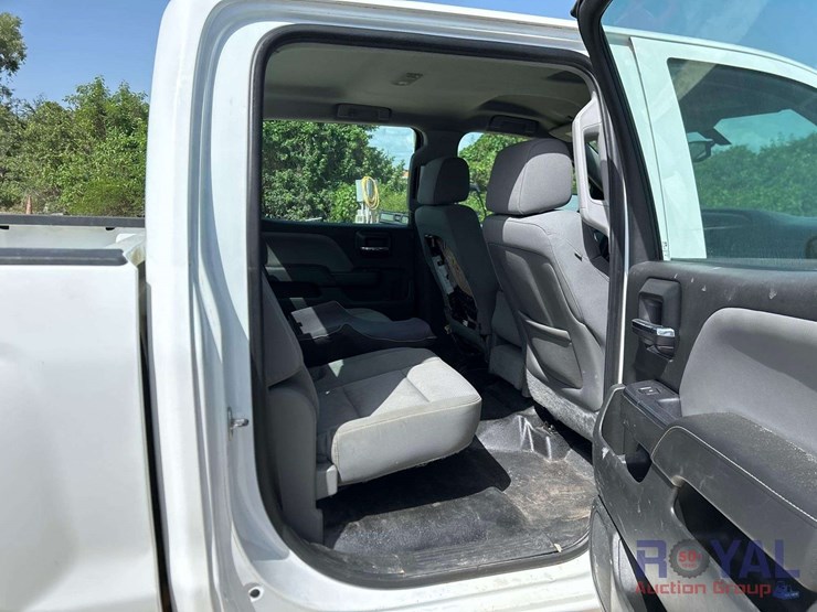 2015-chevrolet-silverado-1500-image-23