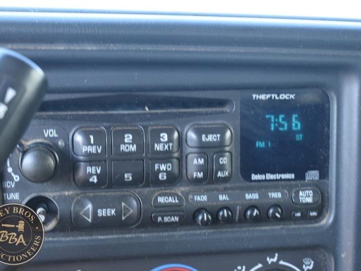 2002-gmc-sierra-2500hd-image-43