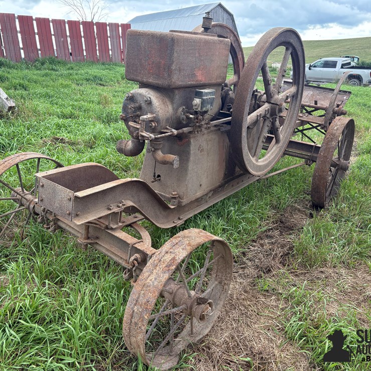Economy 12 HP Hit & Miss Engine