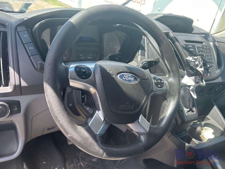 2015-ford-transit-image-10