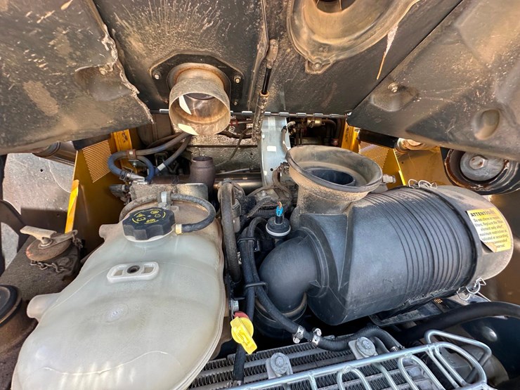 2021-deere-333g-image-22