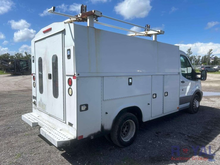 2016-ford-e350-image-2
