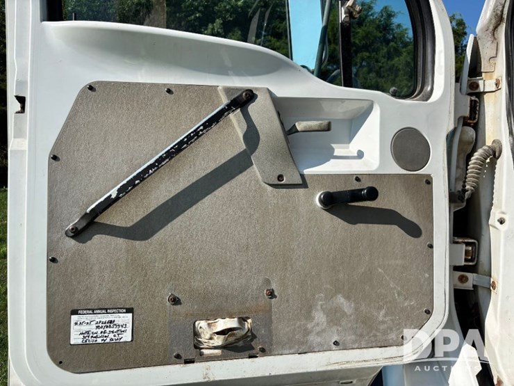 2000-sterling-dry-tender-truck-(gp11245,-unit-123831)-image-84