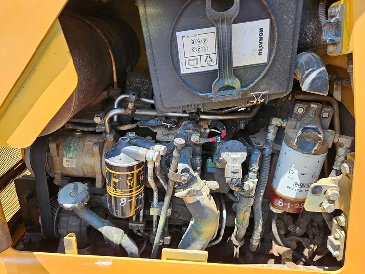 2018-komatsu-d37px-23-image-25