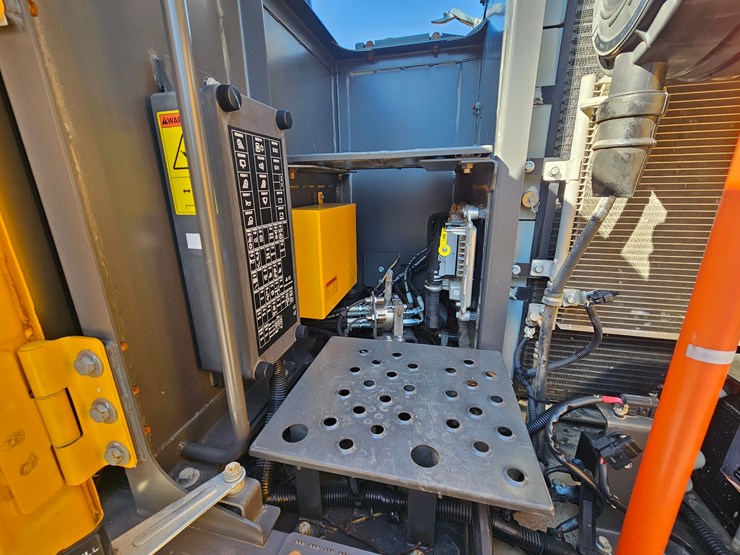 2018-volvo-ec160el-image-57