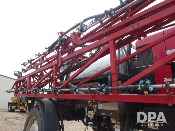 2011-case-ih-patriot-4420-image-66