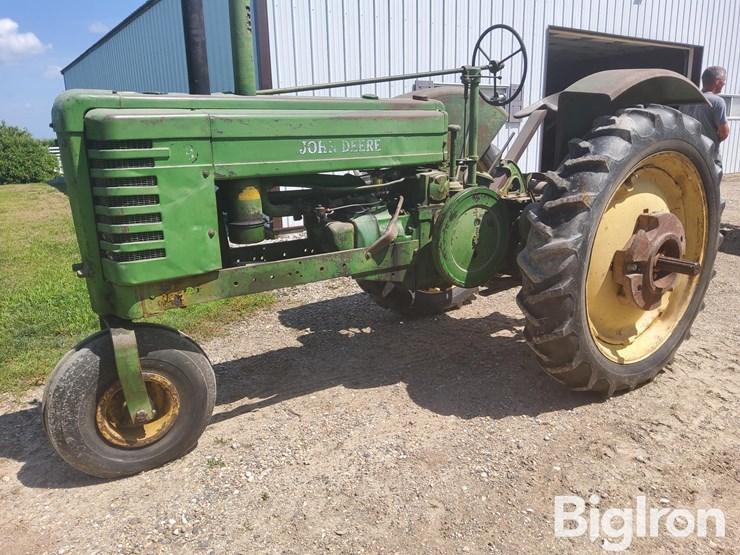 1944-john-deere-b-image-1
