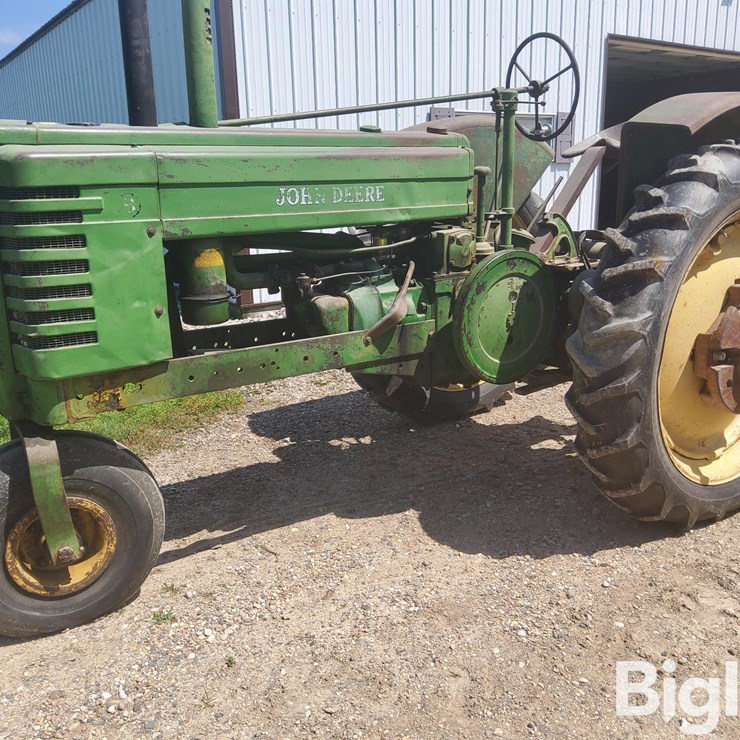 1944 JOHN DEERE B