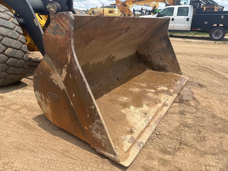 2014-deere-544k-image-19