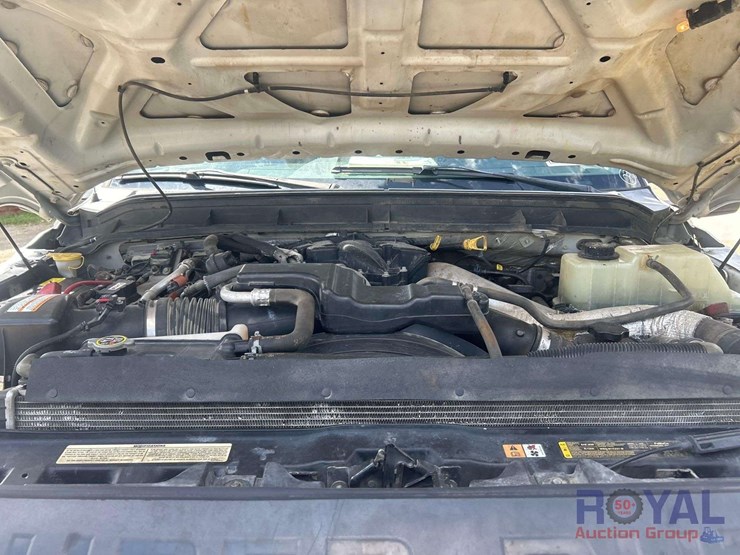2014-ford-f550-image-14