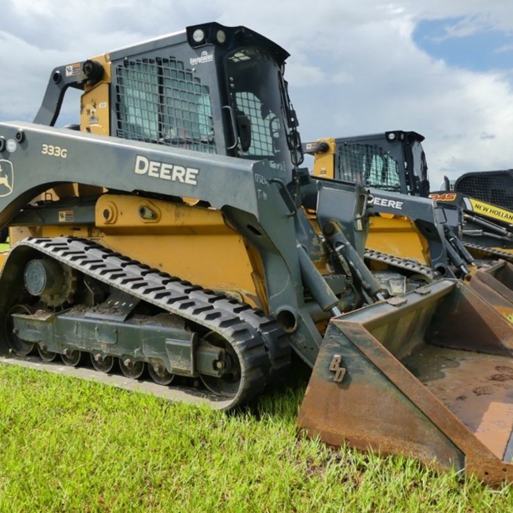 DEERE 333G