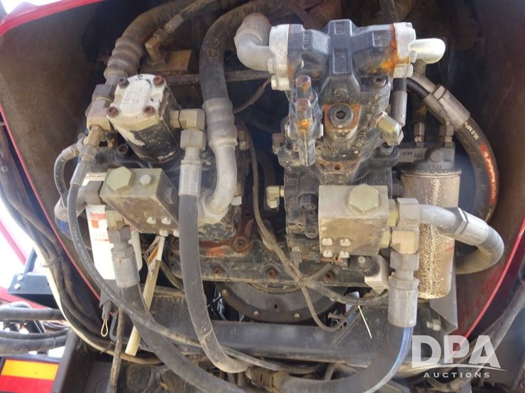 2011-case-ih-patriot-4420-image-82