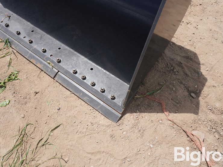 2023-case-84539855-2.1-cu-yd-99"-wide-bucket-image-13