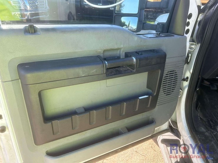 2016-ford-f550-image-13