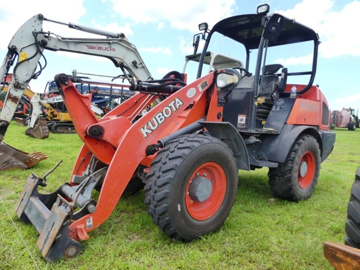 kubota-r530-image-2