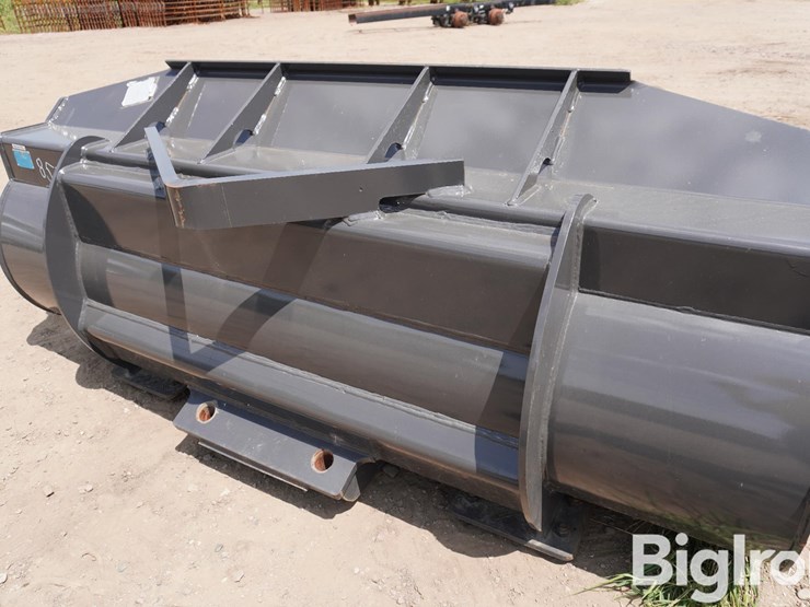 2023-case-84539855-2.1-cu-yd-99"-wide-bucket-image-10