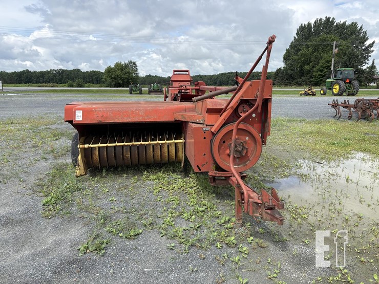 new-holland-273-image-2