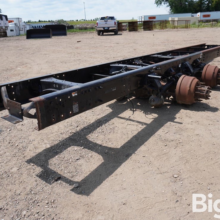 Peterbilt Frame W/Rear Ends