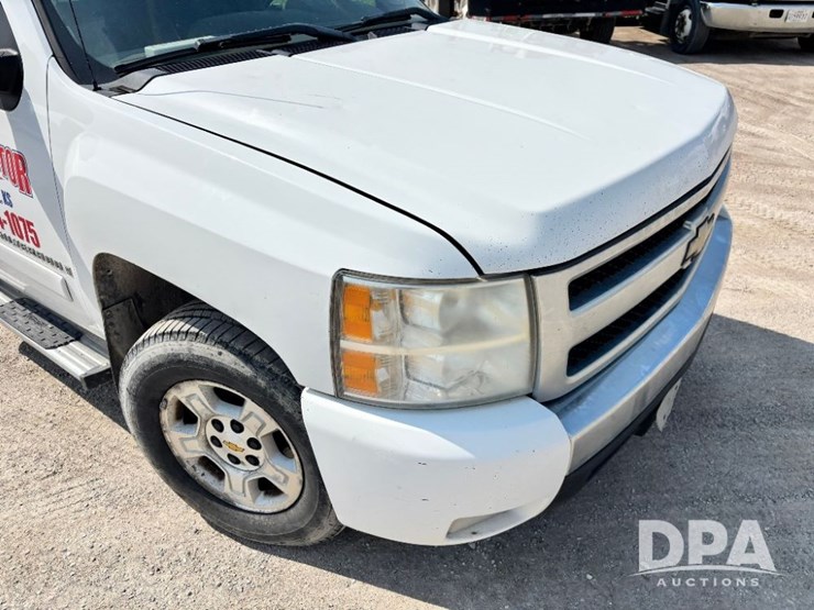 2008-chevrolet-silverado-image-39