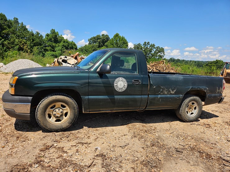 2004-chevrolet-silverado-image-4