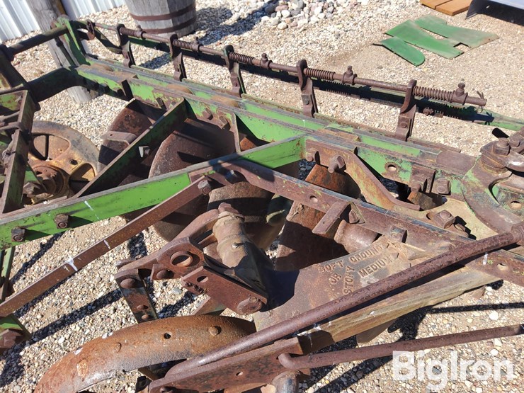 john-deere-5-image-13