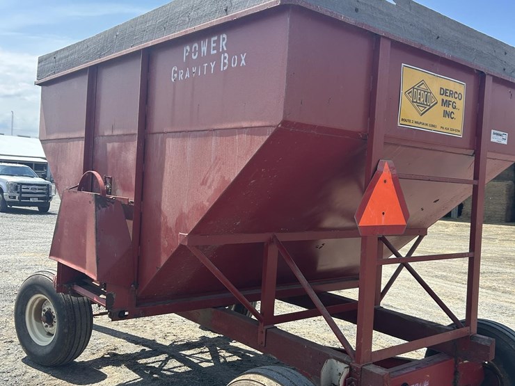 derco-220-image-6