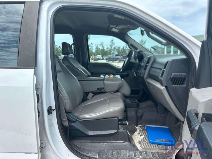 2017-ford-f450-image-29