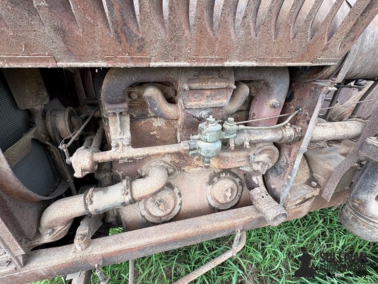 mccormick-deering-10-20-antique-tractor-image-19