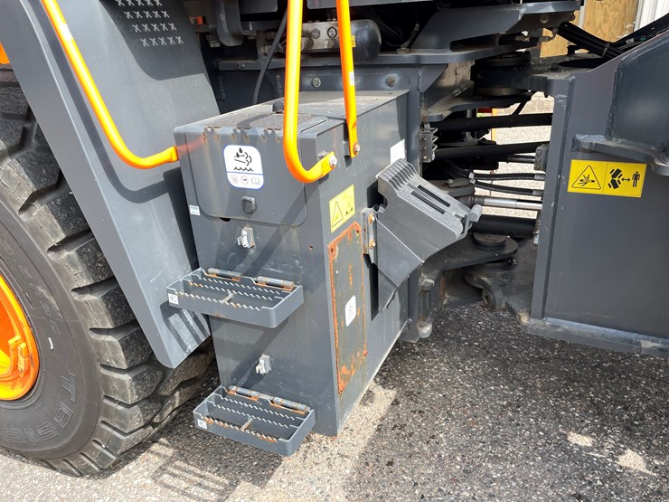 doosan-dl320-7-image-7