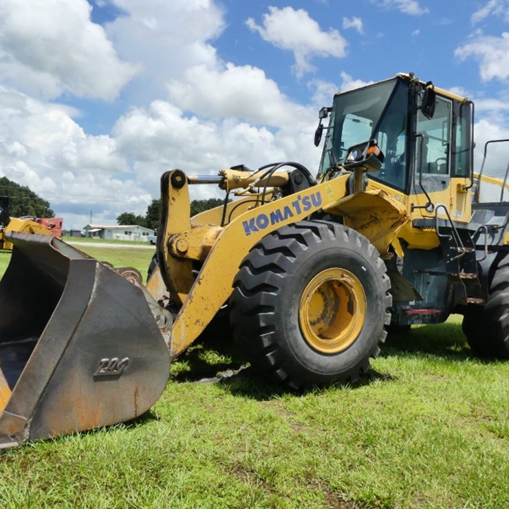 KOMATSU WA380-1
