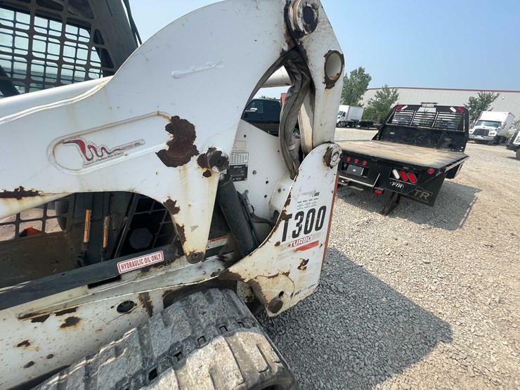 bobcat-t300-image-14