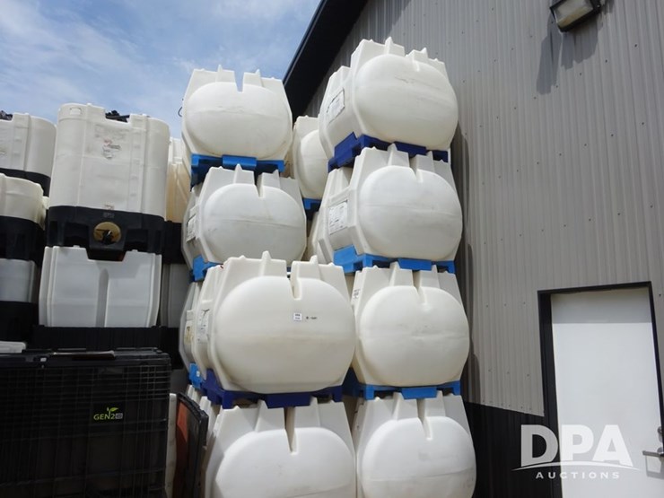 poly-shuttle-tanks-(pz13767)-image-2