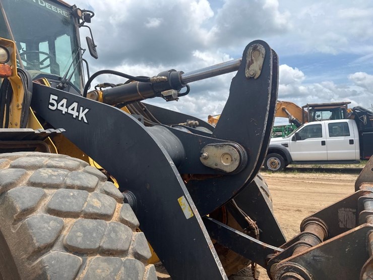 2014-deere-544k-image-18