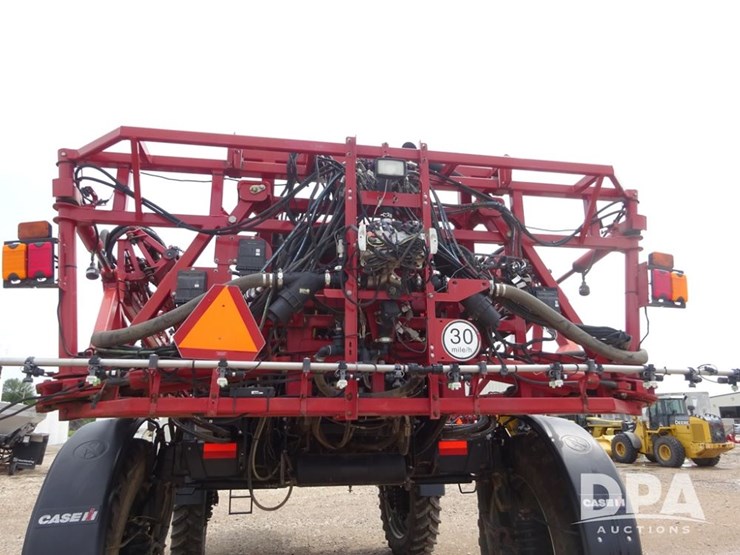 2015-case-ih-patriot-4440-image-67