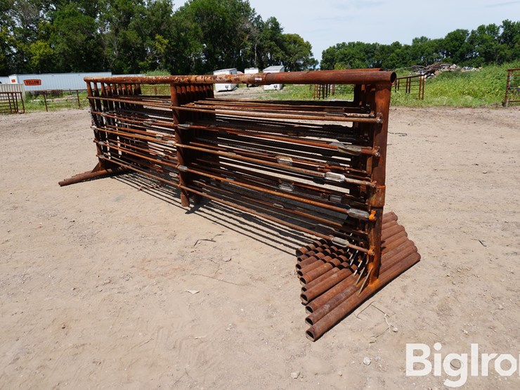 6-bar-16'-variable-rod-standing-fences-image-3