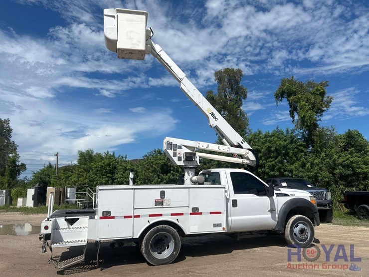 2014-ford-f550-image-3