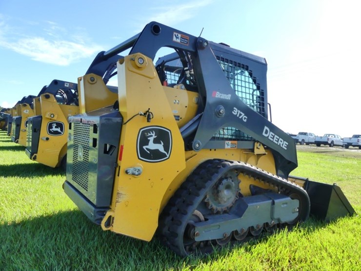 deere-317g-image-3
