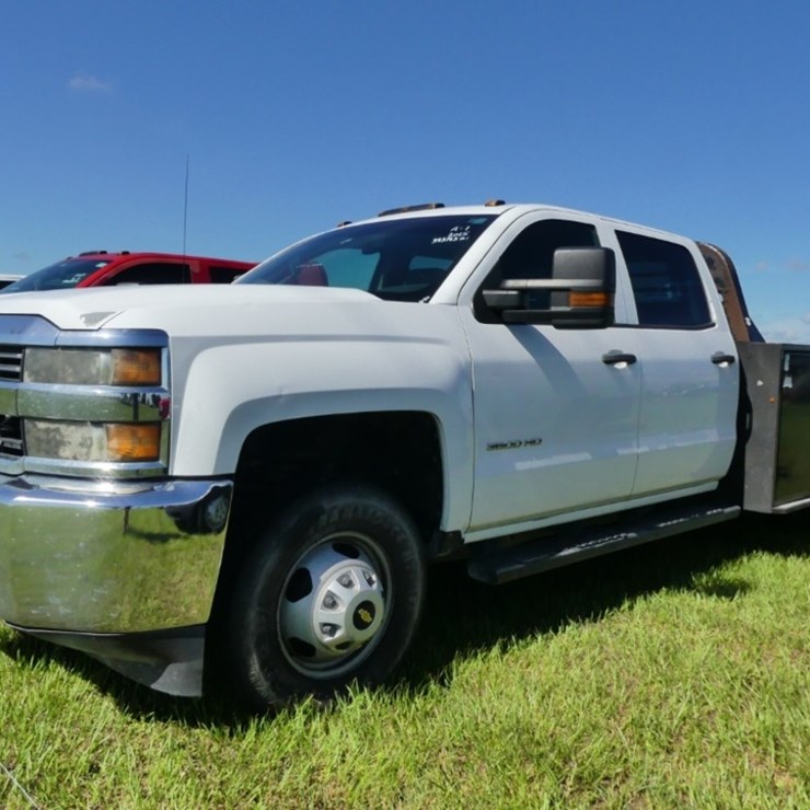 2015 CHEVROLET 3500