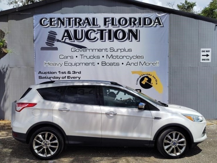 2015-ford-escape-image-1